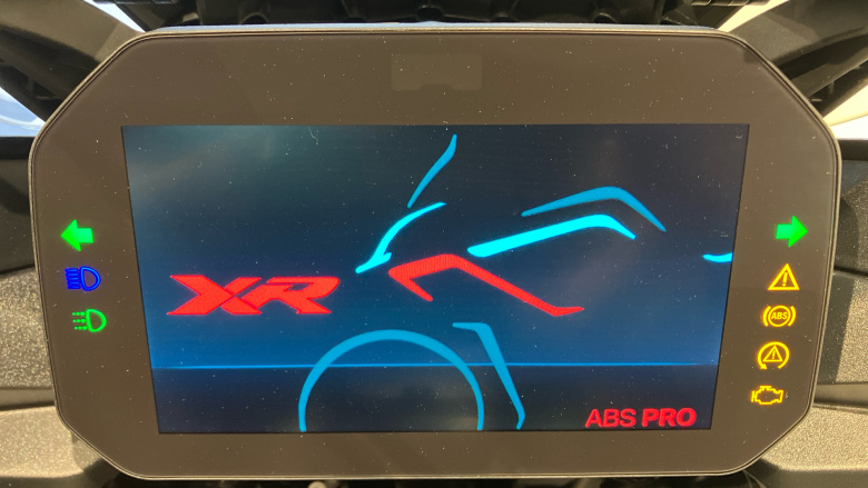 BMW F900 XR